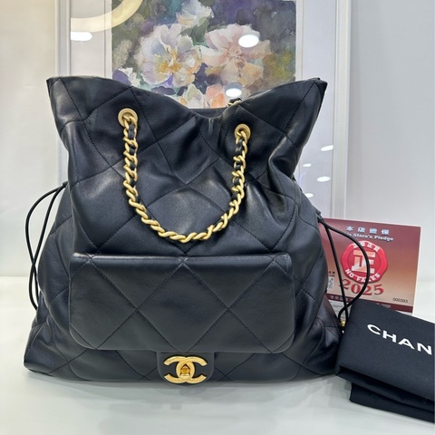 Chanel香奈兒 25c秀款黑金抽繩大福袋tote 質感滿分+上班通勤+出街凹造型通通拿捏 閒置成色+實用与美觀并存 尺寸：36x34cm