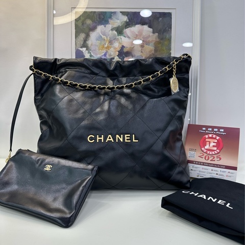 Chanel香奈兒22bag黑金中號 25年芯片！全新未使用！