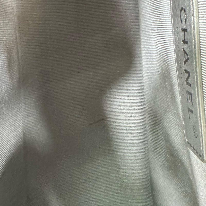 Chanel 香奈兒 黑銀V紋中號leboy 22開帶卡-18