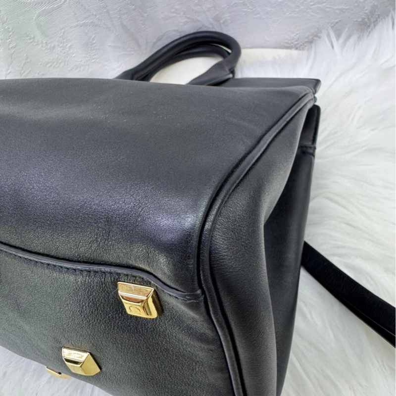 Salvatore FerragamoStudio系列包款-1