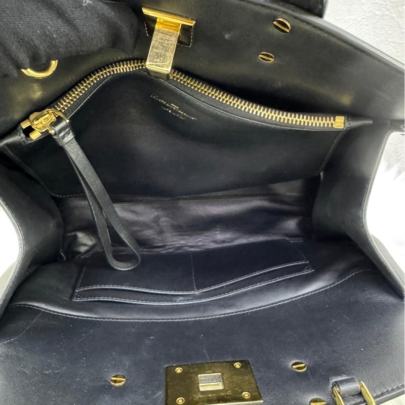 Salvatore FerragamoStudio系列包款-4