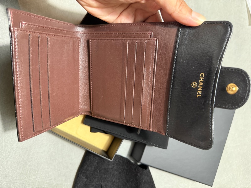 質感香奈兒羊皮短夾-7