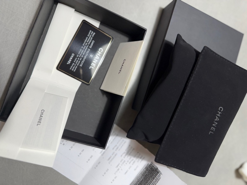 質感香奈兒羊皮短夾-21