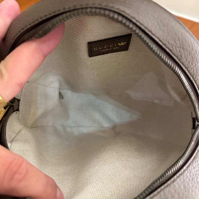GUCCI 愛迪達聯名紅綠背帶圓餅斜背包-8
