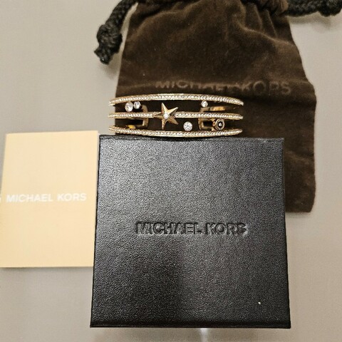 Michael Kors 寬版帶鑽手環