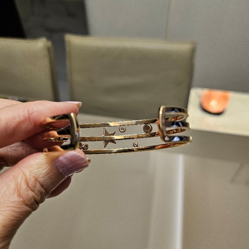 Michael Kors 寬版帶鑽手環-2