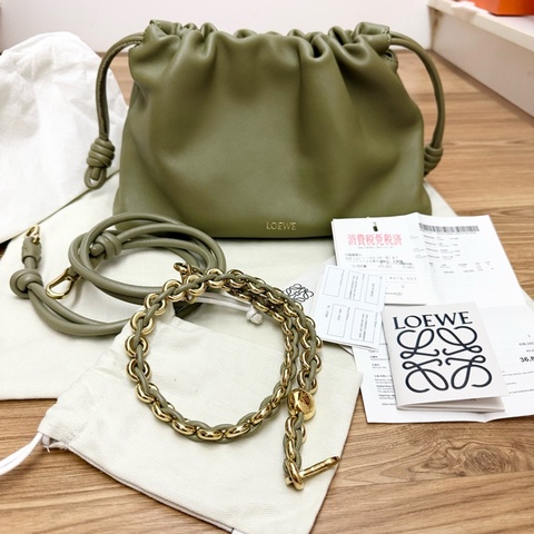 Loewe flamenco中號尤加利綠福袋包