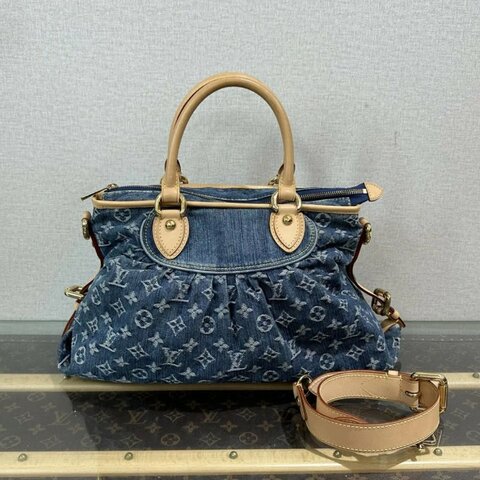 LV 牛仔丹宁老花金扣手提肩背包 43*30*12 98新 配件塵袋