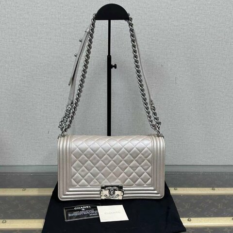CHANEL 銀扣Leboy中號鏈條包 25*14*7 98新配件塵袋
