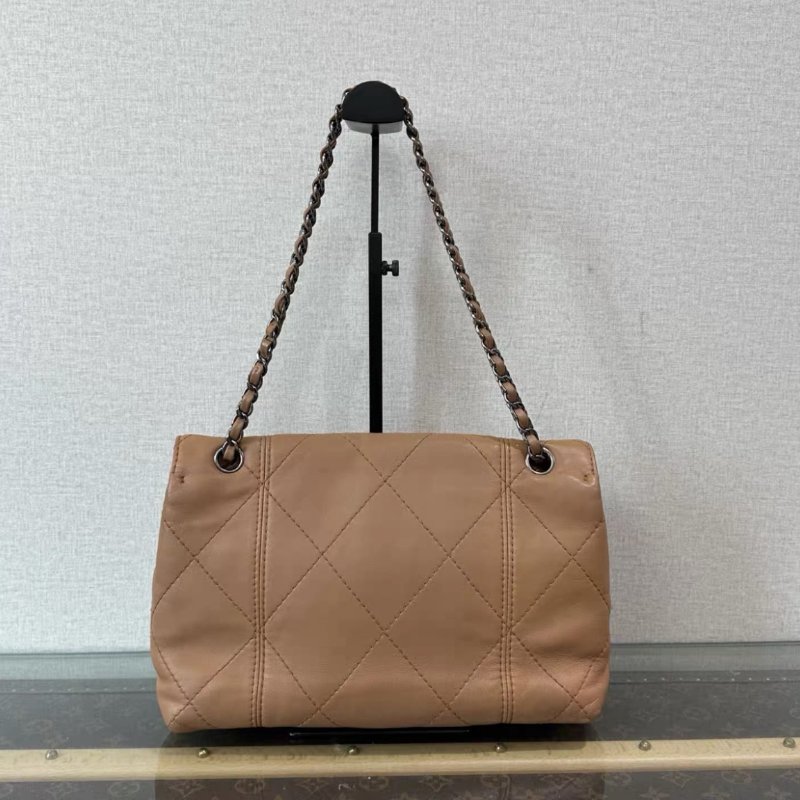 CHANEL 銀扣菱格紋肩背斜背包 29*18*12 98新配件塵袋-5