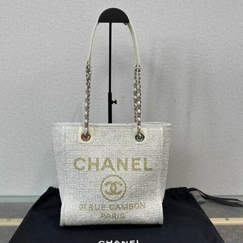 CHANEL 米白色金扣編織手提肩背沙灘包 26*26*12 99新 配件塵袋