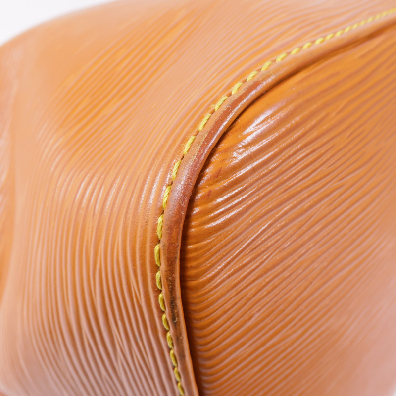 LOUIS VUITTON Epi Noe金扣肩背袋-5