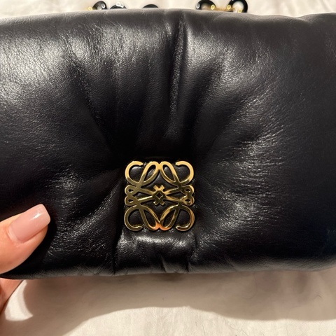 Loewe goya puff mini