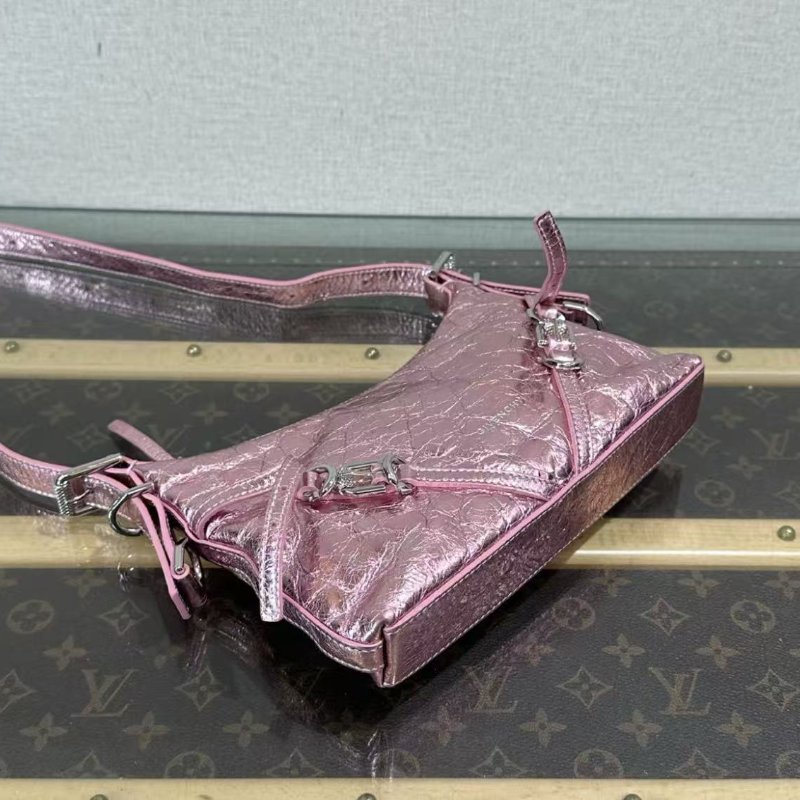 ✨GIVENCHY 粉色油蠟皮voyou mini 腋下包 22*15*3.5 98新配件塵袋-3