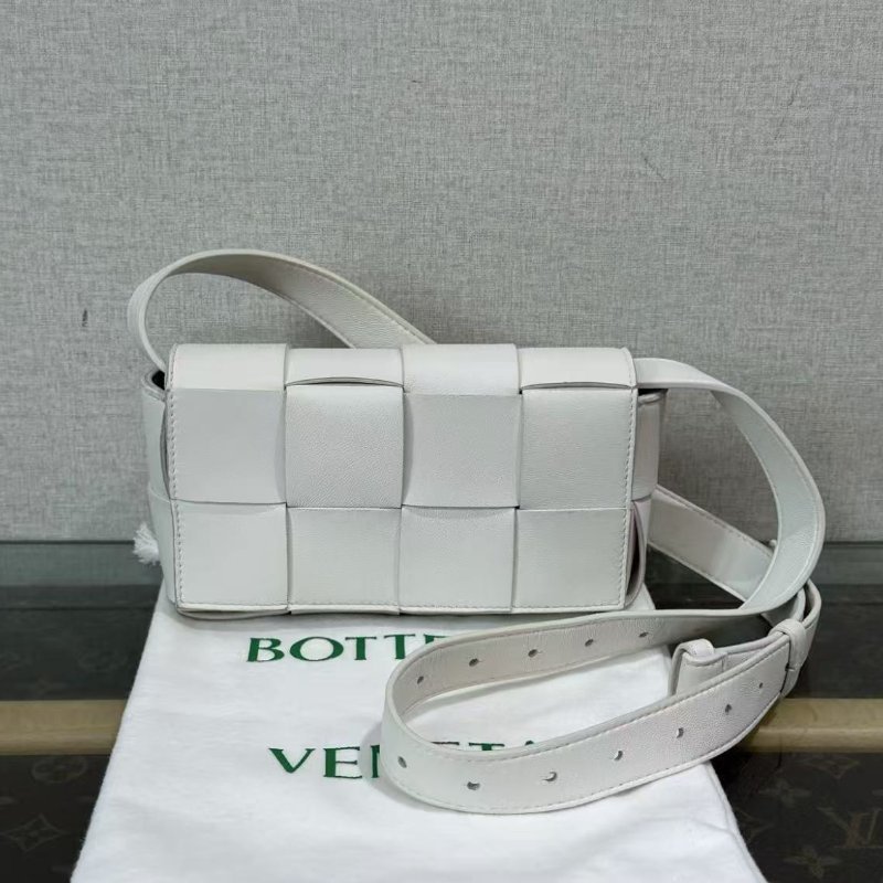 ✨BV 白金編織肩背斜背豆腐包18*9.5*5 98新配件塵袋-0