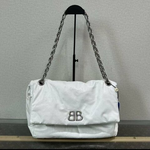 ✨BALENCIAGA 白銀MONACO中號油蠟皮鍊條包 34*23*10 98新 配件塵袋