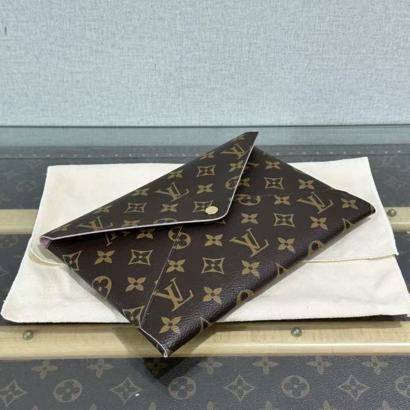 ✨LV 老花大號信封包 23*17*11 99新配件塵袋-3