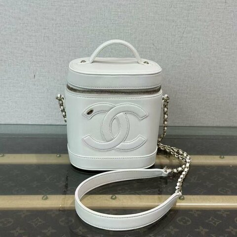 ✨CHANEL 白金雙C手提斜背化妝包 14.5*16*12 99新 配件塵袋