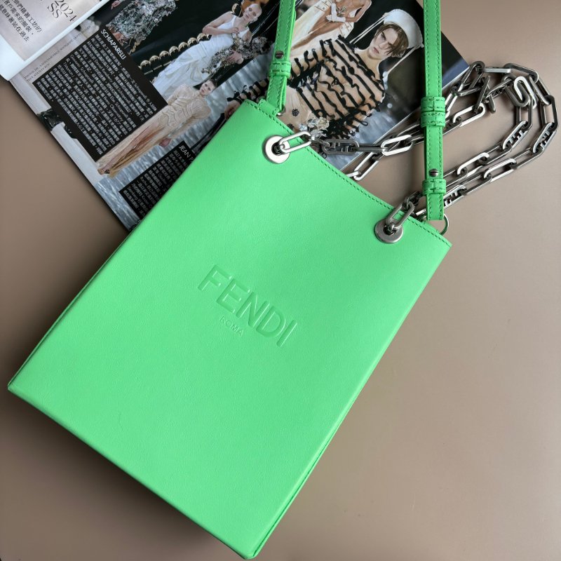 ::FENDI:: Fendi Pack ROMA 浮雕字樣綠色銀鏈手提 斜背包 Tote Bag 托特包-0