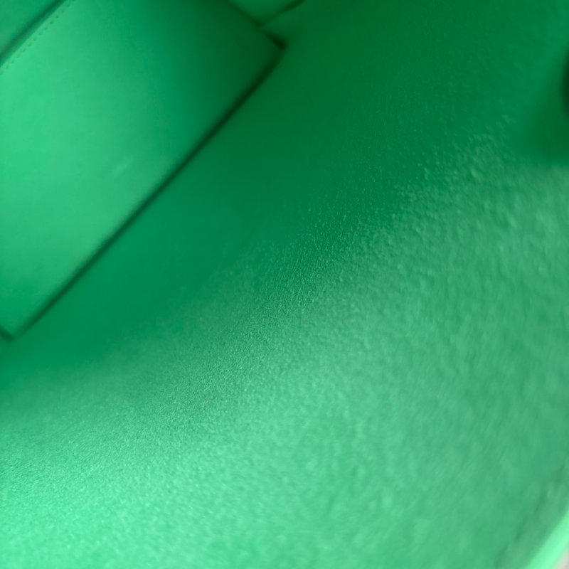 ::FENDI:: Fendi Pack ROMA 浮雕字樣綠色銀鏈手提 斜背包 Tote Bag 托特包-22