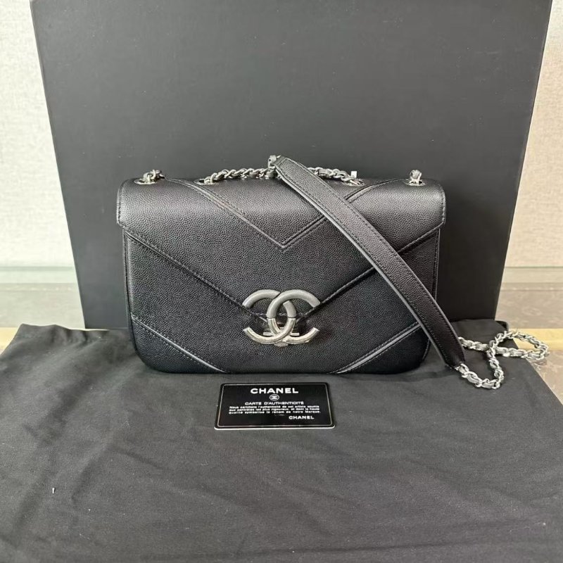 ✨chanel 古巴系列黑銀v紋斜背包 24*15*5.5 98新配件塵袋盒子保卡-0