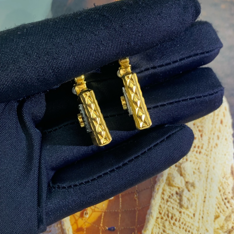 Chanel 香奈兒 金色香水樽耳針耳環 I222-14