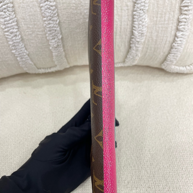 LV 塗鴉長款錢包-18