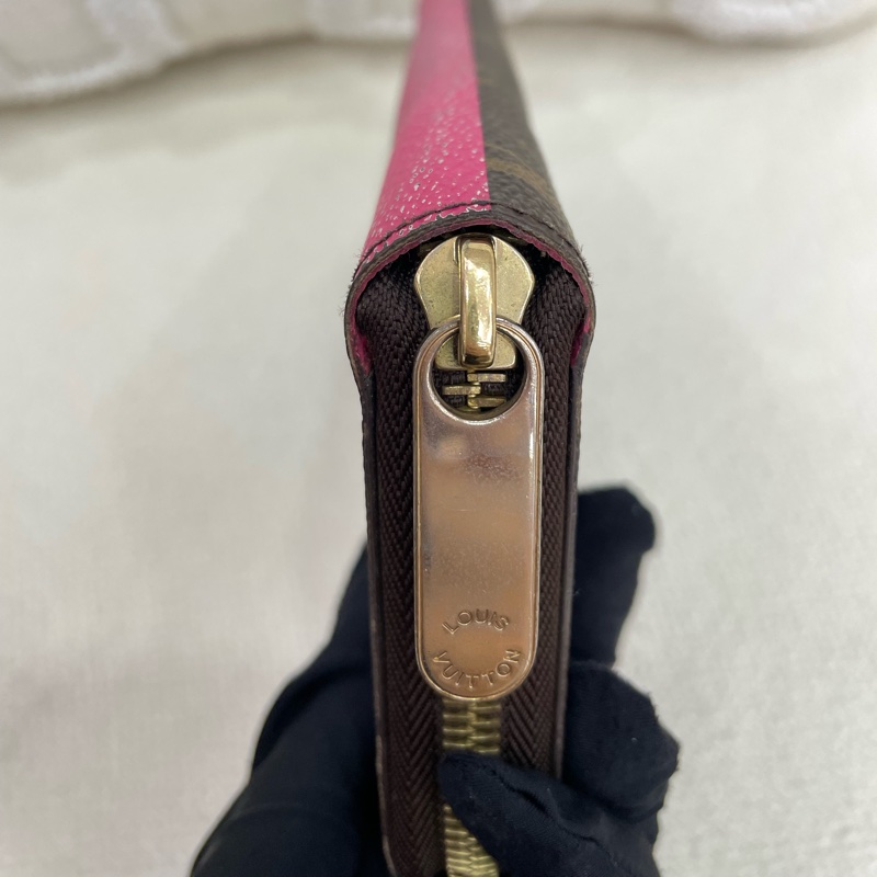 LV 塗鴉長款錢包-24