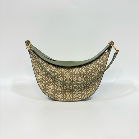 LOEWE緹花帆布拼綠牛皮磁吸彎月肩背包10728194