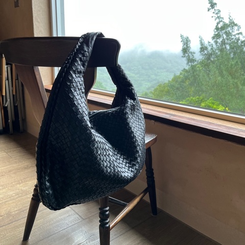 Bottega Veneta BV 編織包 彎月包 黑色 全新