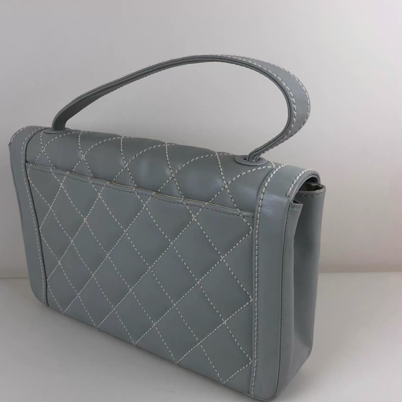 Chanel • 稀有外縫線寶寶藍金釦 Kelly Baby Blue-9