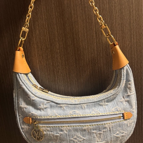 LV Loop Canvas