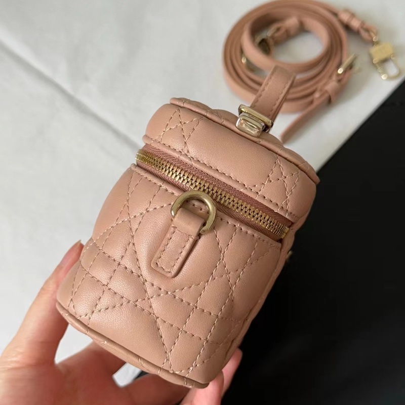 Dior Lady Dior Vanity 金色拉鏈粉色羊皮革化妝包 盒子包-3