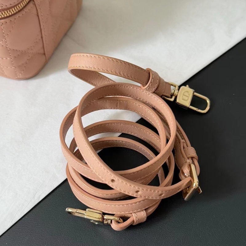 Dior Lady Dior Vanity 金色拉鏈粉色羊皮革化妝包 盒子包-8
