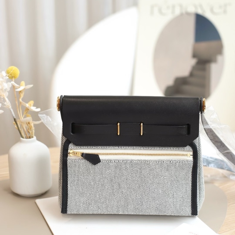 愛馬仕 Hermes Mini Herbag 黑白熊貓色 全新 最新K刻 超級好看推薦 精品包 小廢包並不廢-3