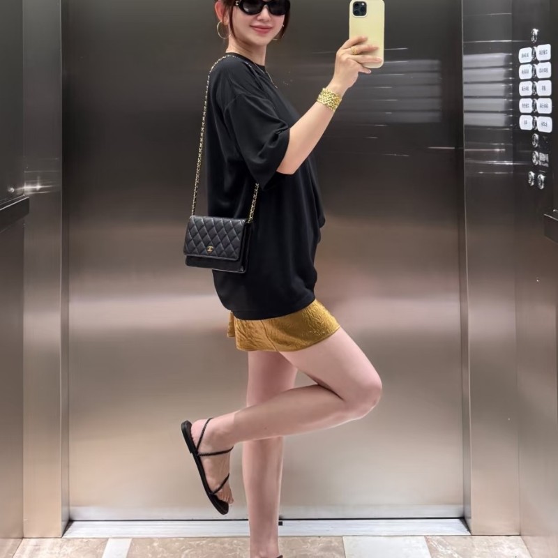 Chanel 香奈兒經典woc 黑色荔枝皮 金logo 芯片款-0