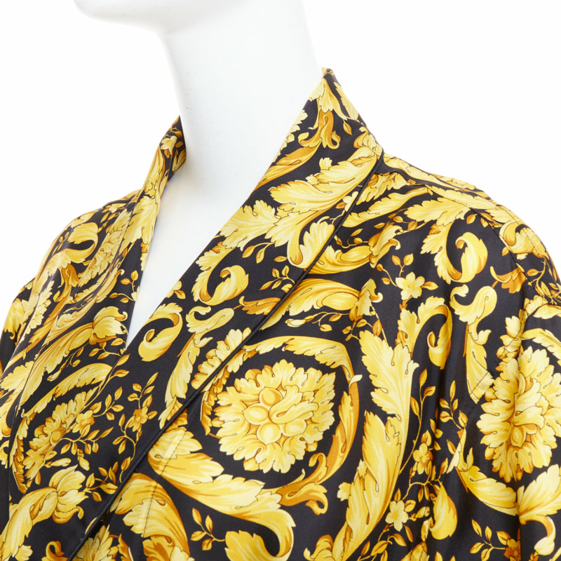 VERSACE 100% silk Signature Barocco Baroque print gold black robe gown Sz 2 M-6