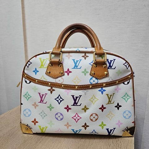 LV 白彩小珍包