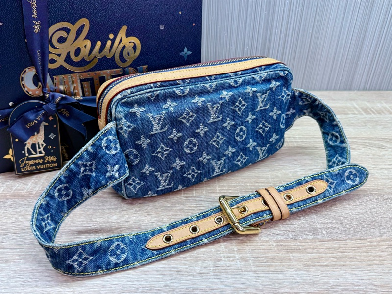 LV M95347 Denim Bum Bag稀有絕版丹寧牛仔胸包腰包-7
