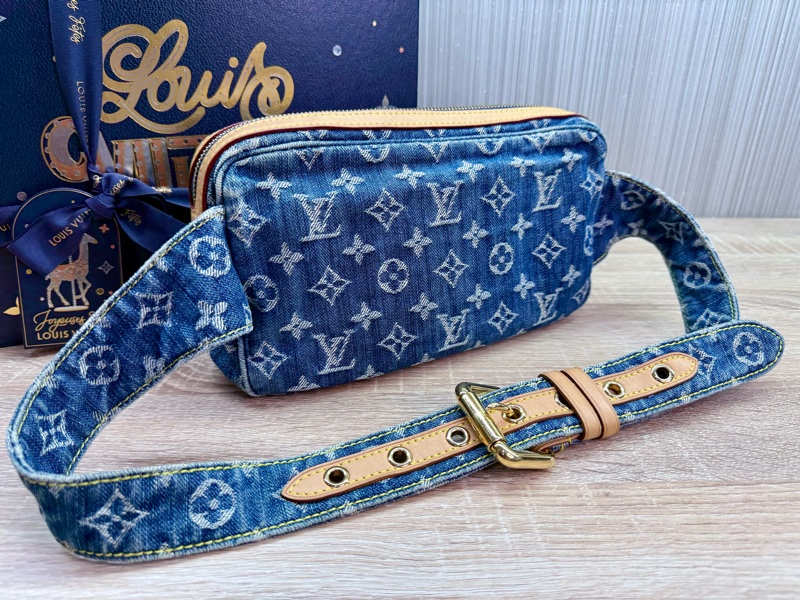 LV M95347 Denim Bum Bag稀有絕版丹寧牛仔胸包腰包-8