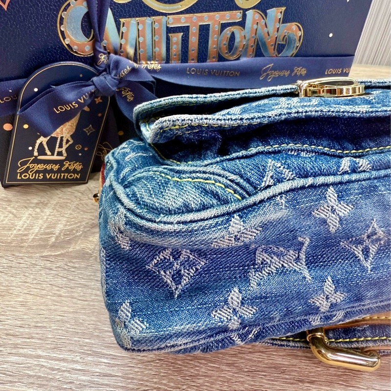 LV M95347 Denim Bum Bag稀有絕版丹寧牛仔胸包腰包-12