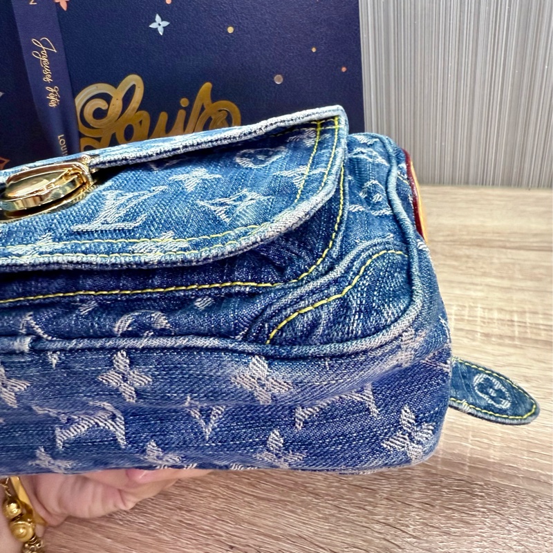 LV M95347 Denim Bum Bag稀有絕版丹寧牛仔胸包腰包-17