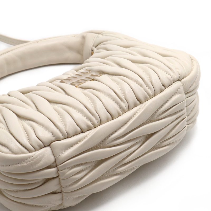 Miu Miu Wander新月包 - 小號白-4