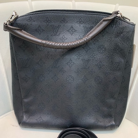 LV 黑色月光精靈斜孭  XB521