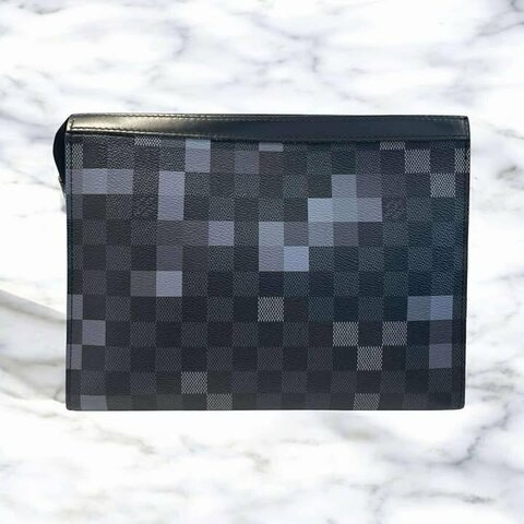 LV Damier Voyage 罵賽克手拿包//黑灰