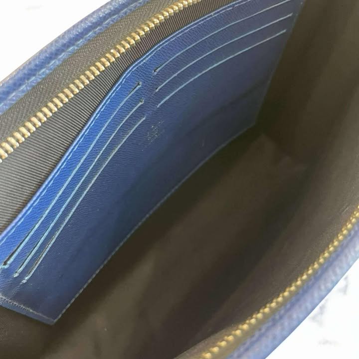 LV Damier Voyage 罵賽克手拿包//黑灰-4