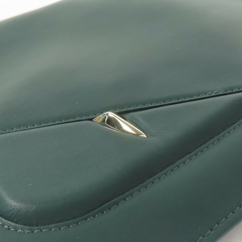 FENDI 牛皮皮革Pouch銀扣手拿包-7