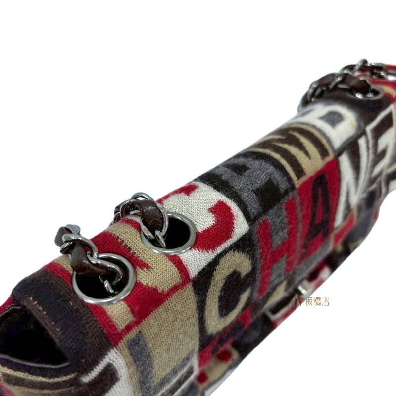 CHANEL 字母彩格羊毛針織銀釦口蓋包-8