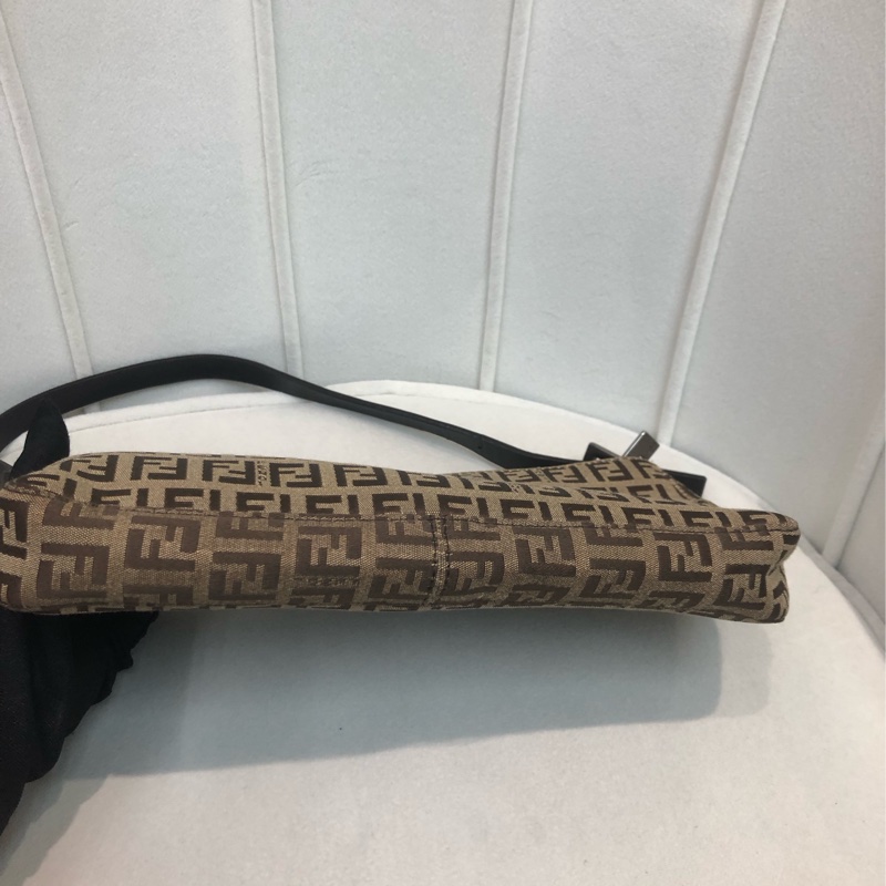 FENDI 全布老花 奶茶色 麻雀袋 XA491-5