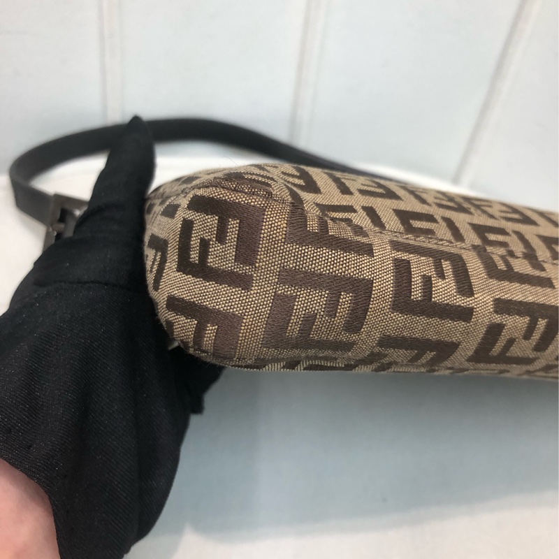 FENDI 全布老花 奶茶色 麻雀袋 XA491-31